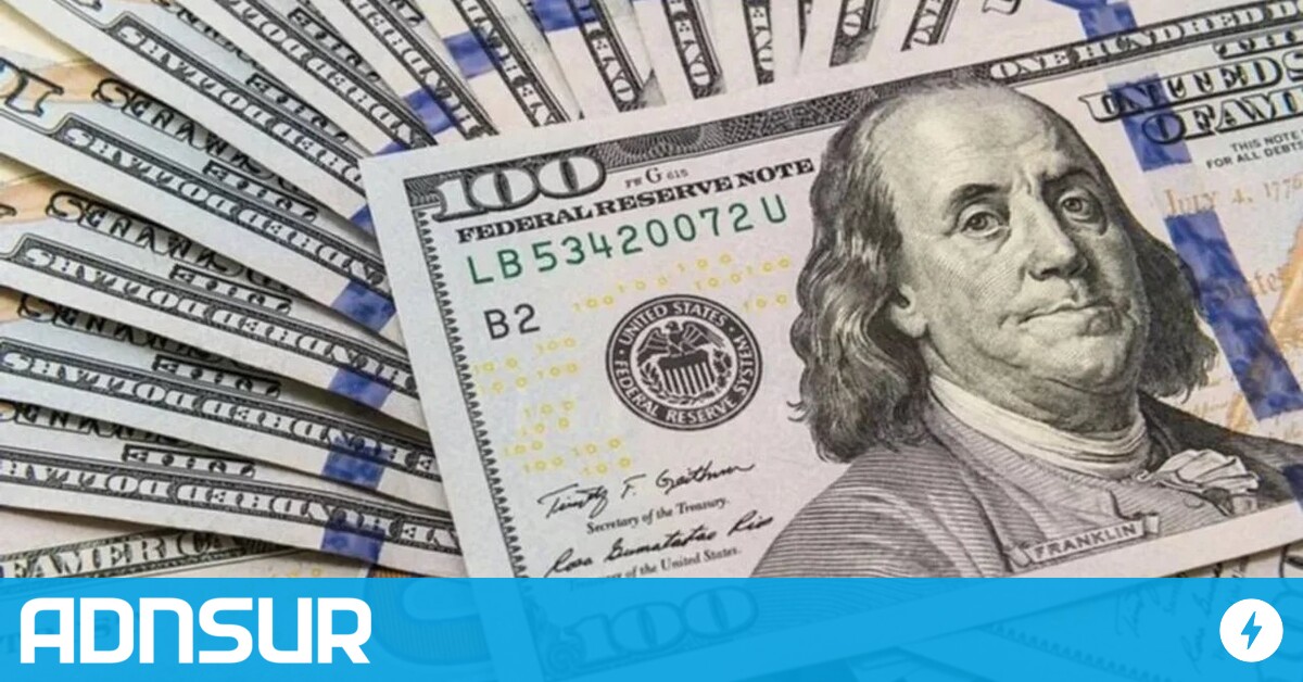 Tras el feriado, el dólar "blue" volvió a su máximo histórico ¿A