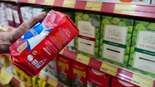Tres supermercados anunciaron que bajan un 15% los precios y los congelan por dos meses